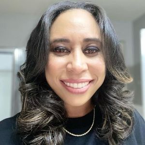 Meet your Posher, Shanele